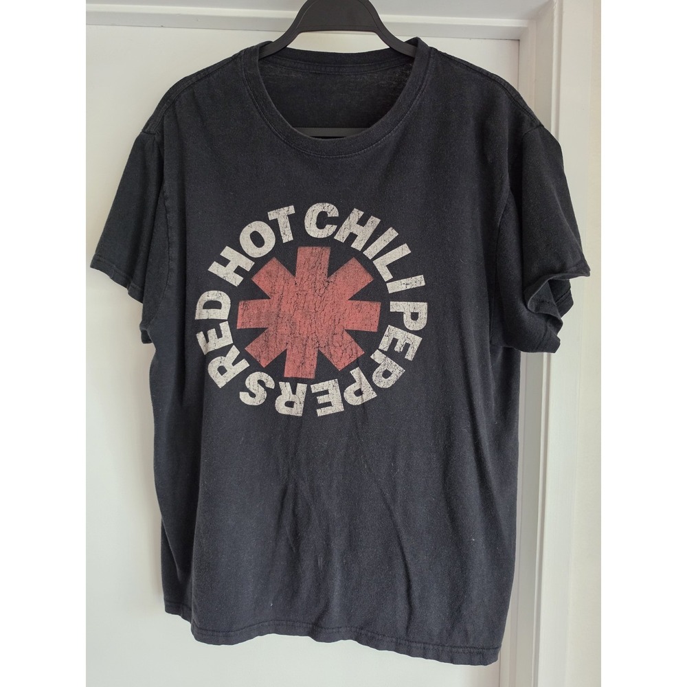 Red Hot Chili Peppers T-Shirt Black Graphic Band Tee Short Sleeve Streetwear